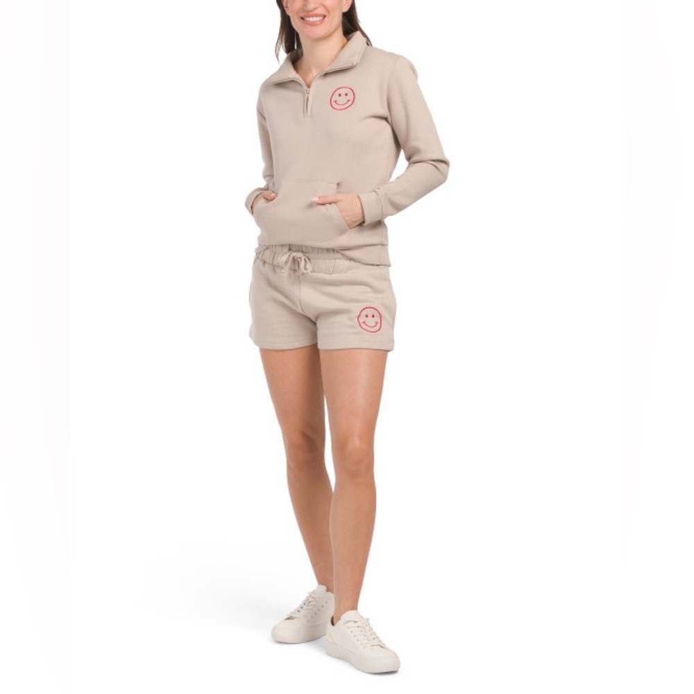 New smiley face LUXURIOUS SWEATSHIRT & SHORT SET SIZE XL SANDSTONE